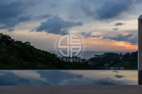 Chalet de 4 dormitorios en Kamala, Tailandia № 190506 - foto 10