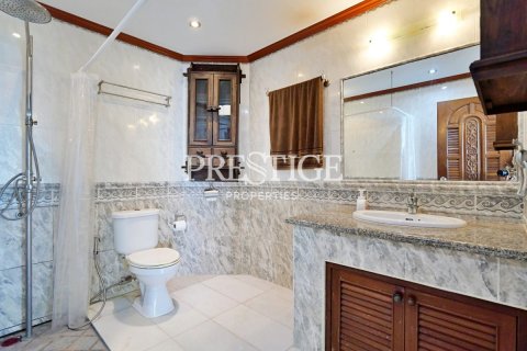 Condo à Pattaya, Thaïlande, 4 chambres  № 198459 - photo 16