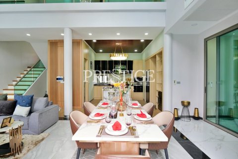 บ้านในพัทยา, ประเทศไทย 6 ห้องนอน № 198458 - รูปถ่าย 10