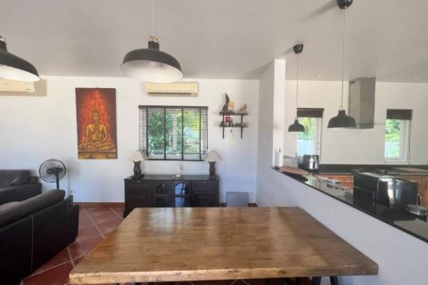 Chalet de 3 dormitorios en Prachuap Khiri Khan, Tailandia № 157428 - foto 7