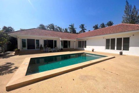 Villa in Prachuap Khiri Khan, Thailand 3 Schlafzimmer № 157428