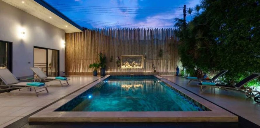 Chalet de 4 dormitorios en Surat Thani, Tailandia № 157434