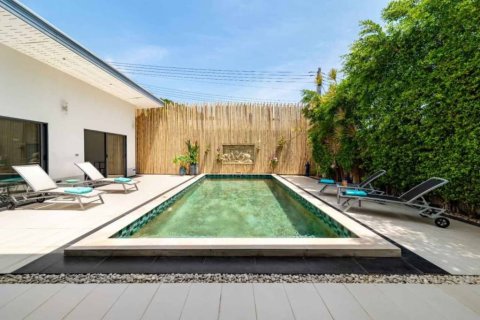 Chalet de 4 dormitorios en Surat Thani, Tailandia № 157434 - foto 6