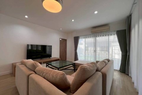 Casa de 3 dormitorios en Sattahip, Tailandia № 157432 - foto 9