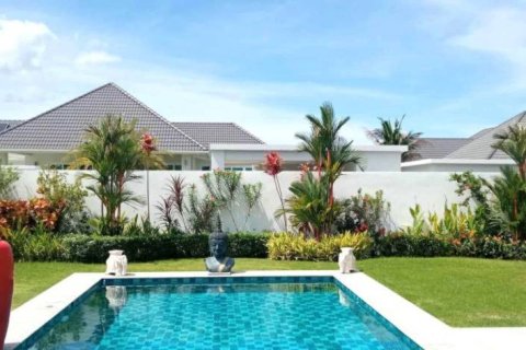 Chalet de 3 dormitorios en Hua Hin, Tailandia № 157429 - foto 3