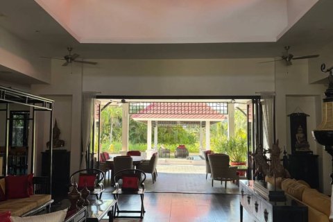 Chalet de 5 dormitorios en Hua Hin, Tailandia № 157431 - foto 7
