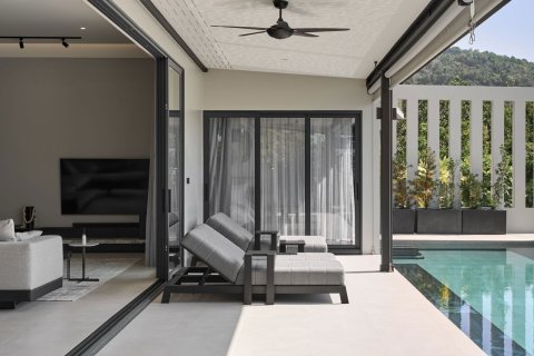 Chalet de 5 dormitorios en Bang Tao, Tailandia № 74452 - foto 11