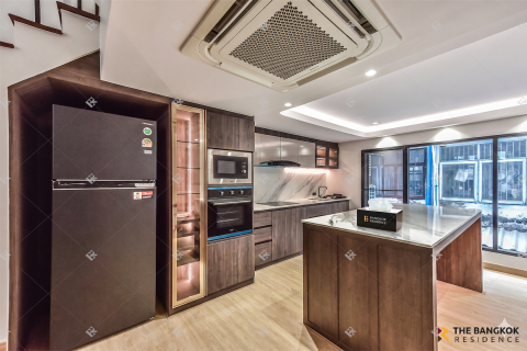 Townhouse in Bangkok, Thailand 4 bedrooms № 190456 - photo 3