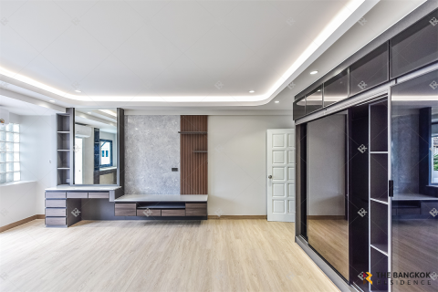 Townhouse in Bangkok, Thailand 4 bedrooms № 190456 - photo 9