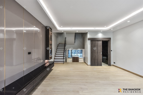 Townhouse in Bangkok, Thailand 4 bedrooms № 190456 - photo 6