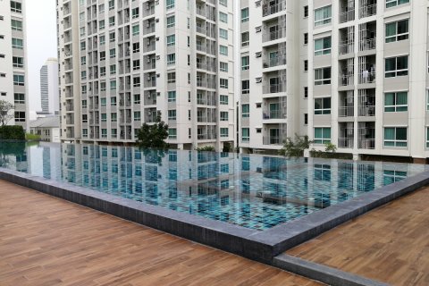 Condo in Huai Khwang, Bangkok, Thailand, 2 bedrooms  № 200586 - photo 13