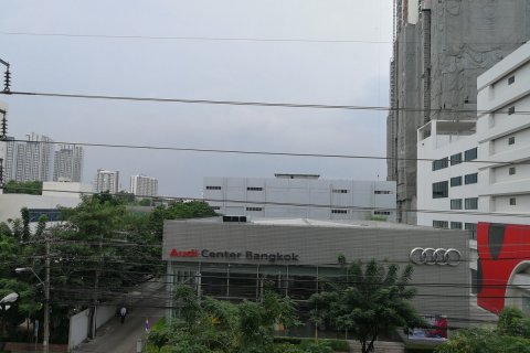 Condo in Huai Khwang, Bangkok, Thailand, 2 bedrooms  № 200586 - photo 14