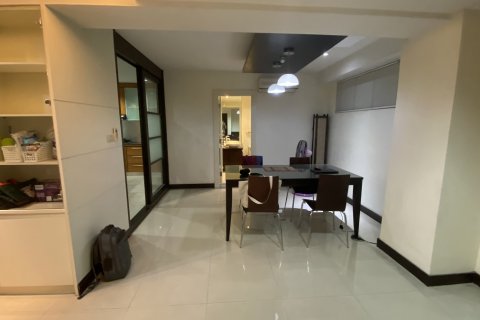 Condo in Watthana, Bangkok, Thailand, 3 bedrooms  № 200585 - photo 25