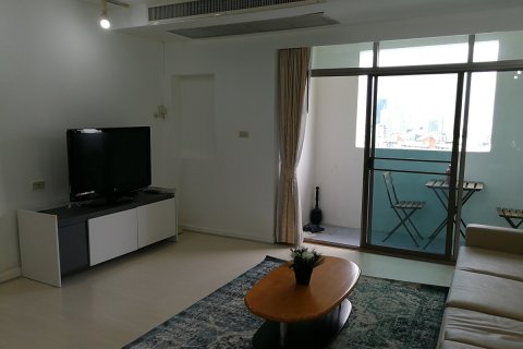 Condo in Watthana, Bangkok, Thailand, 3 bedrooms  № 200585 - photo 11