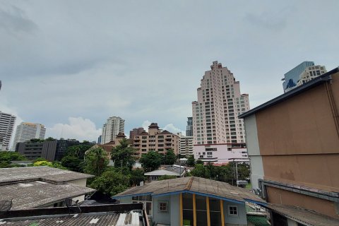 Condo in Watthana, Bangkok, Thailand, 3 bedrooms  № 200585 - photo 30