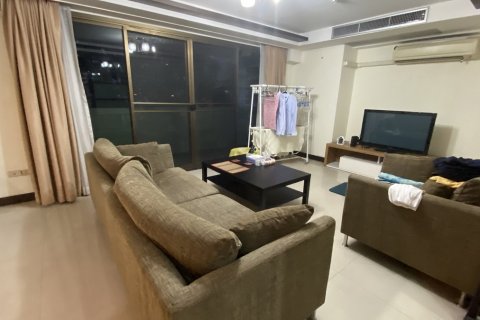 Condo in Watthana, Bangkok, Thailand, 3 bedrooms  № 200585 - photo 27