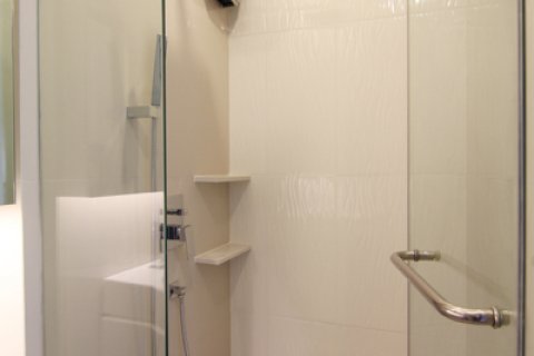 Studio in the Condo in Watthana, Bangkok, Thailand № 200584 - Foto 4