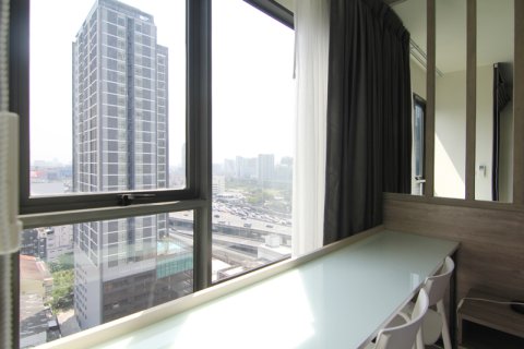 Studio in the Condo in Watthana, Bangkok, Thailand № 200584 - Foto 14