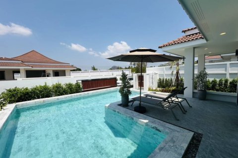 Chalet de 3 dormitorios en Pran Buri, Tailandia № 172695 - foto 2