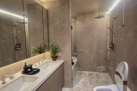 Condominio de 3 dormitorios en Khlong Toei, Bangkok, Tailandia № 172691 - foto 9