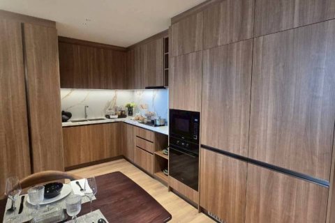 Condominio de 3 dormitorios en Khlong Toei, Bangkok, Tailandia № 172691 - foto 5