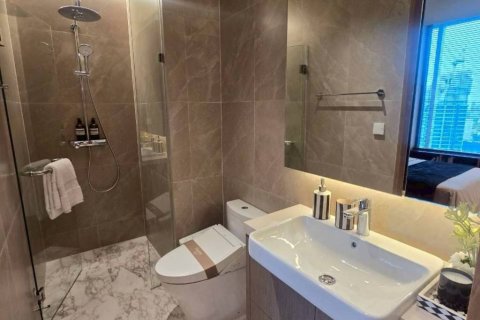 Condominio de 1 dormitorio en Khlong Toei, Bangkok, Tailandia № 172690 - foto 9