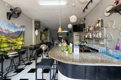 Adosado de 4 dormitorios en Hua Hin, Tailandia № 172689 - foto 8