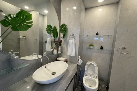 Estudio en el condominio en Jomtien Beach, Pattaya, Tailandia № 204367 - foto 18
