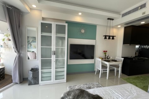 Estudio en el condominio en Jomtien Beach, Pattaya, Tailandia № 204367 - foto 13