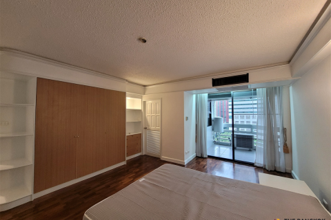 Apartamento de 3 dormitorios en Bangkok, Tailandia № 210210 - foto 6