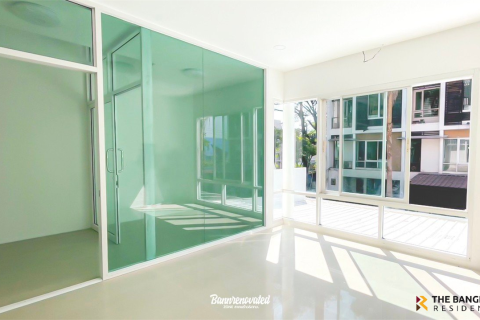 Reihenhaus in Bangkok, Thailand 5 Schlafzimmer № 189569 - Foto 4