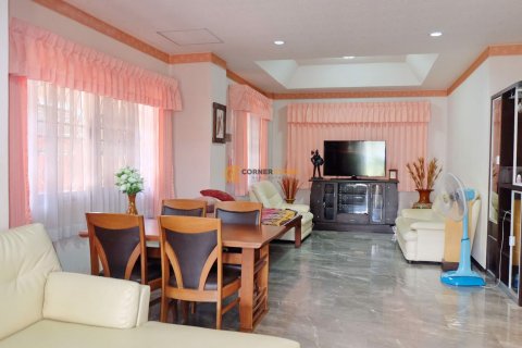 Estudio en Jomtien Beach, Pattaya, Tailandia № 156759 - foto 2