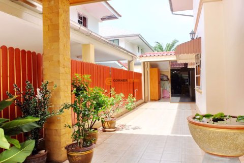 Estudio en Jomtien Beach, Pattaya, Tailandia № 156759 - foto 22