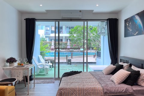 Studio in the Condo in Bang Lamung, Thailand  № 214117 - photo 3