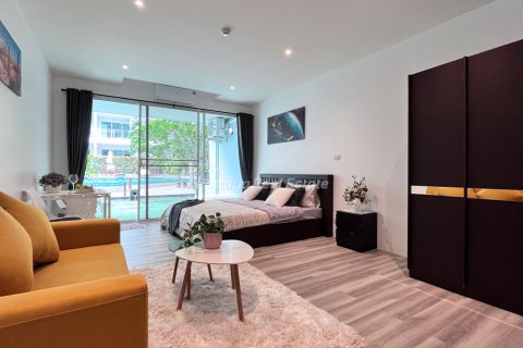Studio in the Condo in Bang Lamung, Thailand  № 214117 - photo 2