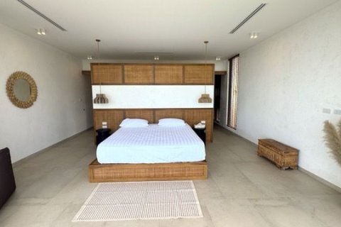 Chalet de 6 dormitorios en Ko Samui, Tailandia № 167546 - foto 9
