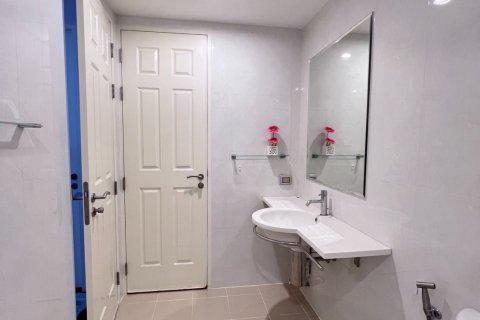 Estudio en el condominio en Cha-am, Tailandia № 167547 - foto 5