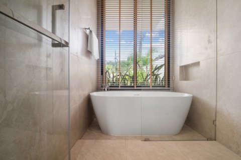 Chalet de 3 dormitorios en Phuket, Tailandia № 191113 - foto 17