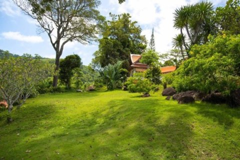 Chalet de 7 dormitorios en Kamala, Tailandia № 191107 - foto 8