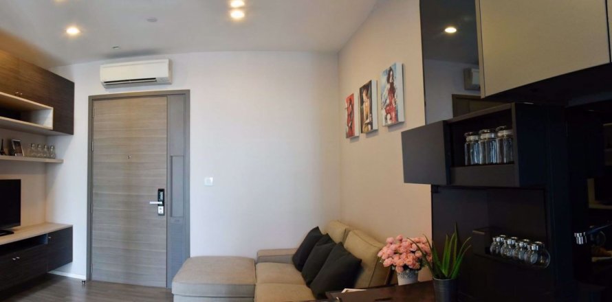 Condominio de 1 dormitorio en Khlong Toei, Bangkok, Tailandia № 48007