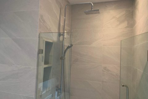 Eigentumswohnung in Bangkok, Thailand, 1 Schlafzimmer № 143273 - Foto 9