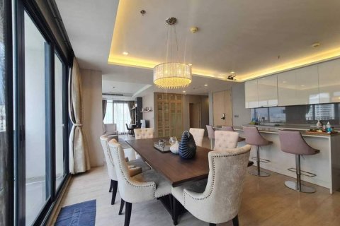 Condo à Bangkok, Thaïlande, 3 chambres  № 143270