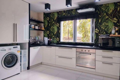 Condominio de 3 dormitorios en Huai Khwang, Bangkok, Tailandia № 48086 - foto 11