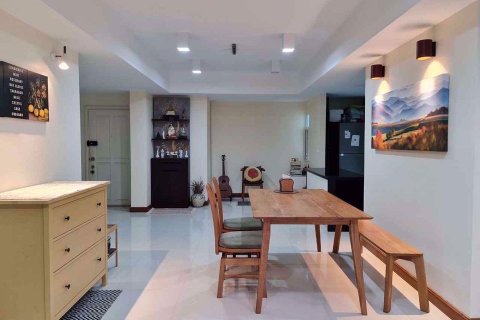 Condominio de 3 dormitorios en Huai Khwang, Bangkok, Tailandia № 48086 - foto 7