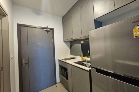 Condominio de 2 dormitorios en Bang Kapi, Bangkok, Tailandia № 116675 - foto 5