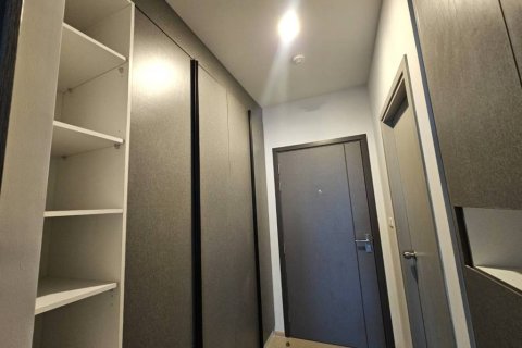 Condominio de 2 dormitorios en Bang Kapi, Bangkok, Tailandia № 116675 - foto 9