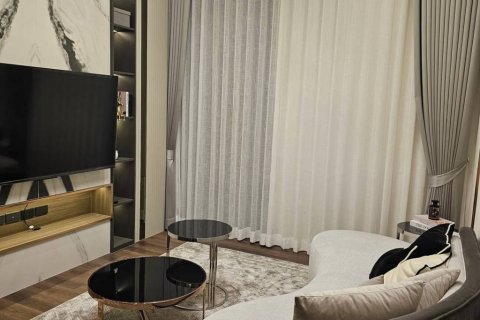 Casa de 4 dormitorios en Samut Prakan, Tailandia № 116678 - foto 8