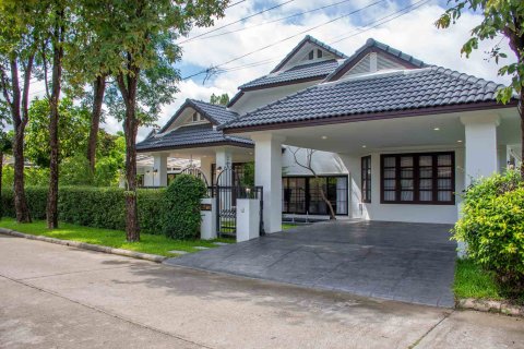 Chalet de 3 dormitorios en Chiang Mai, Tailandia № 202410 - foto 11