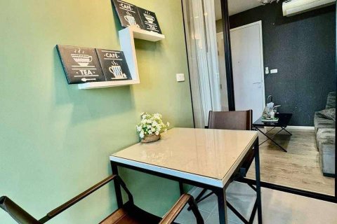 Apartamento de 2 habitaciones en Pattaya, Tailandia № 202412 - foto 3