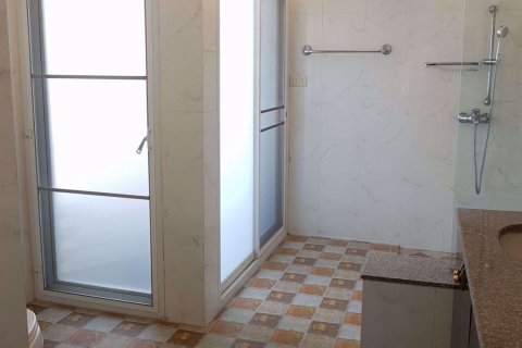 Кондоминиум с 2 спальнями в Клонг Тоэй, Бангкок, Таиланд № 47461 - фото 17